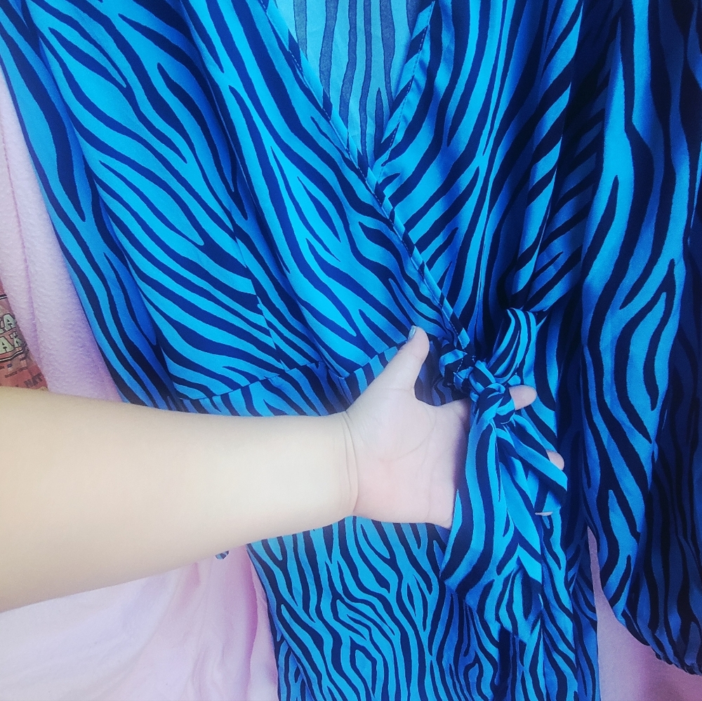 SHEIN | Blue Zebra Wrap Dress - Picture 6 of 9